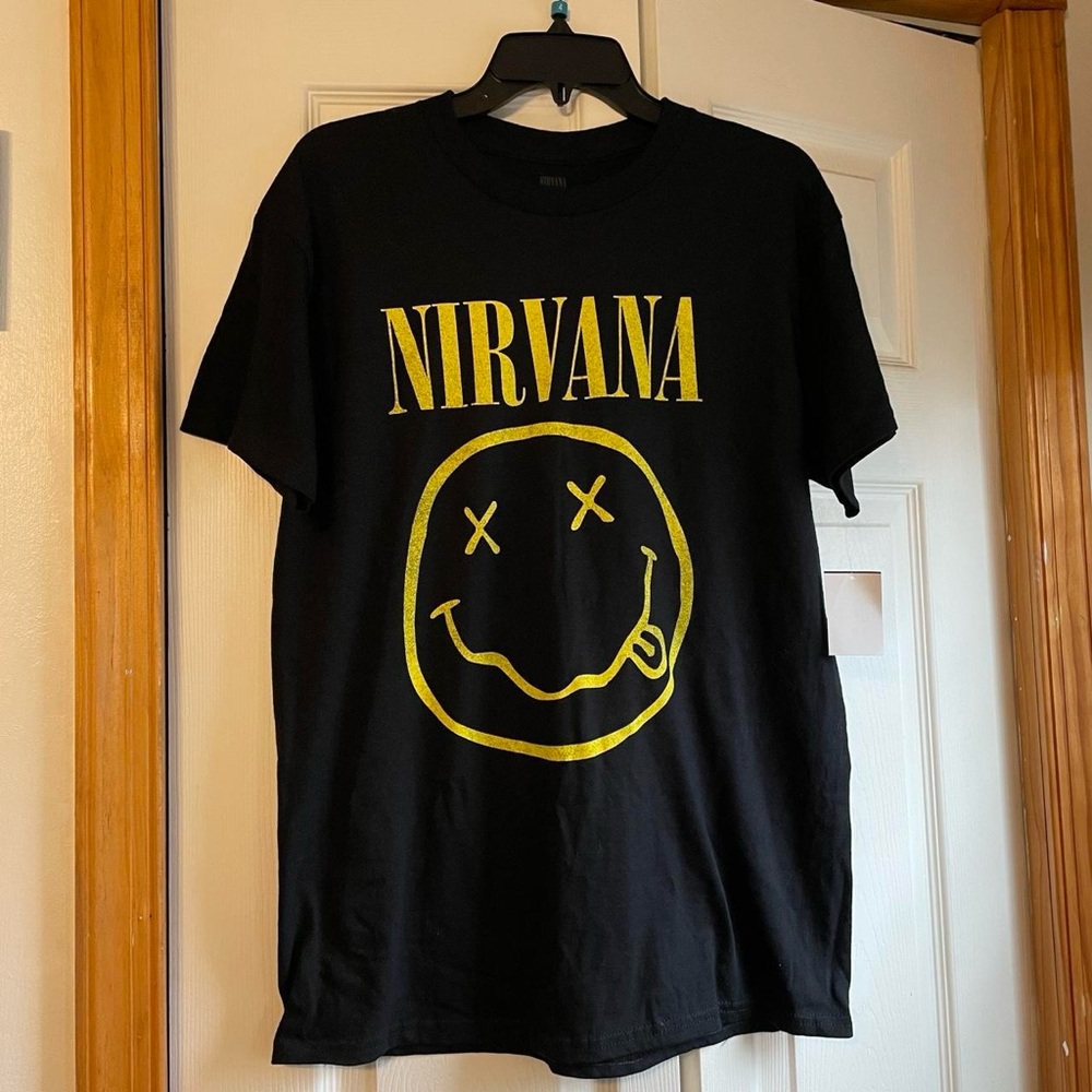 NWT unisex Nirvana t-shirt
